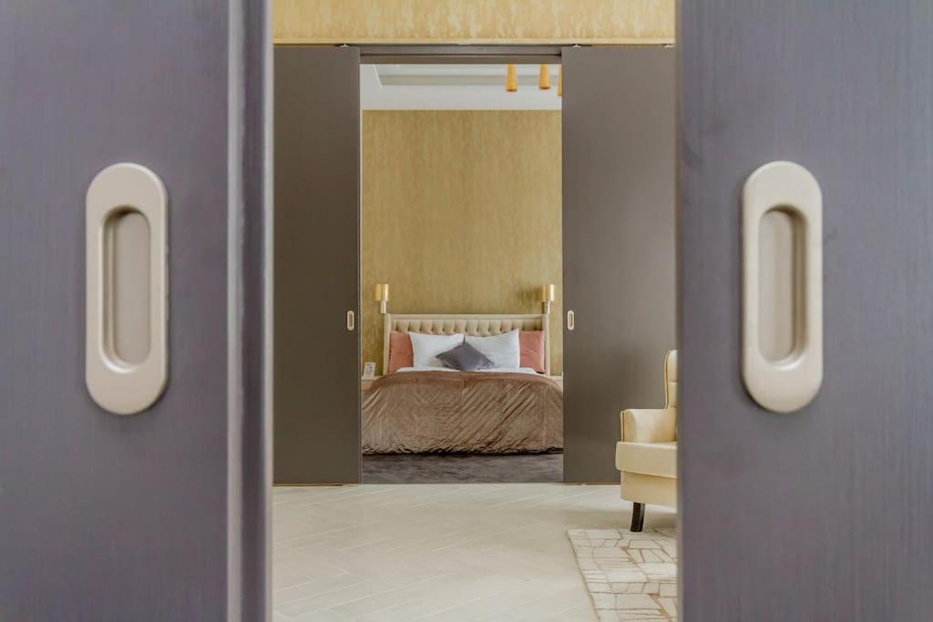 The Opulent Oasis By Newave Apartments Budapest Exterior foto